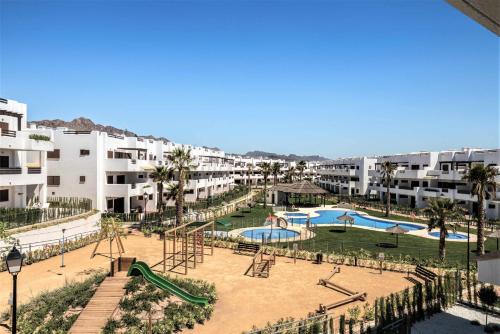 Girasol apartamento para 4 personas con piscina communitaria