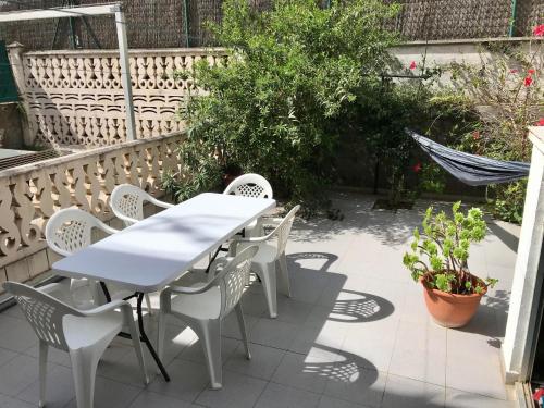  Casa con jardín y parking La Pineda 114D - INMO22 in 43840 La Pineda