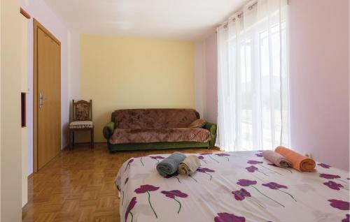 Cozy Home In Stasevica With Wifi