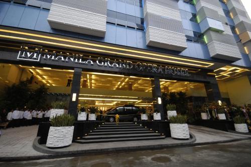 Entrance, Manila Grand Opera Hotel in Santa Cruz