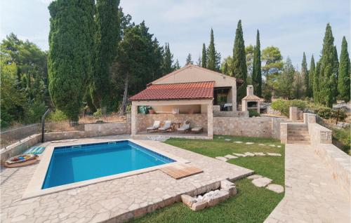  Holiday home Brusje Molo Bonda in Brusje