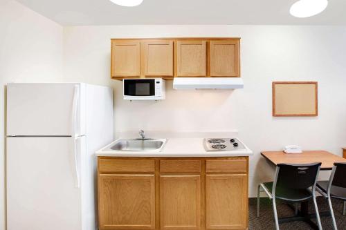 WoodSpring Suites Denton