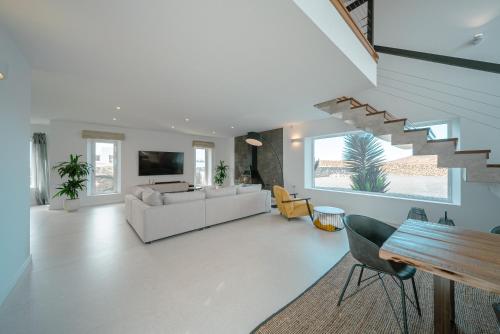 kawasan lounge/TV kongsi, Villa Tinguaton in Mancha Blanca