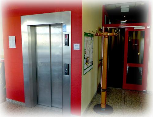 林登貝格霍夫酒店 (Hotel Lindenberger Hof) in 阿倫斯費爾德