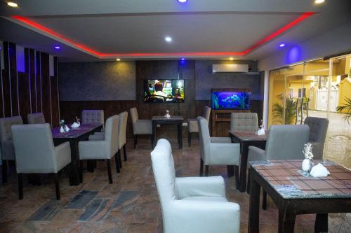 Presken Hotel Fajodd-4, Allen, Ikeja, Lagos – Ikeja, NY
