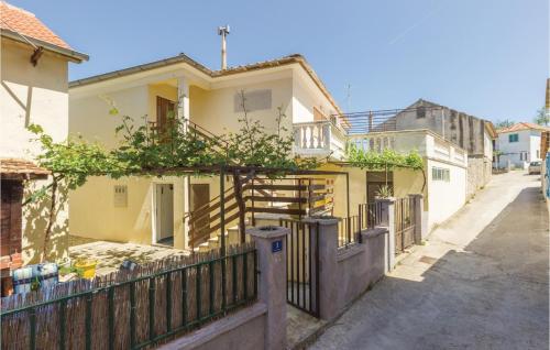  Holiday Apartment Tkon 06 in Tkon