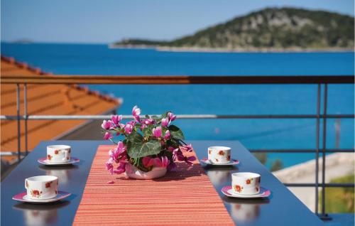  Apartment Razanj with Sea View XIII, Ferienwohnung in Ražanj