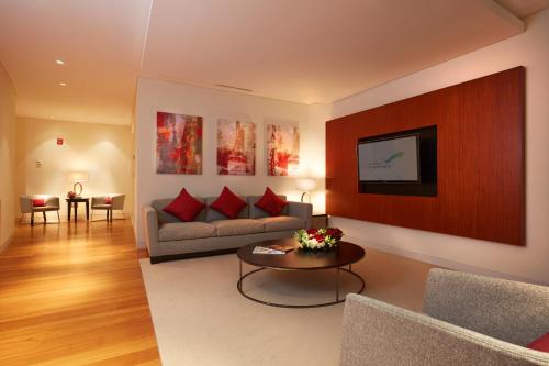 Oryx Airport Hotel