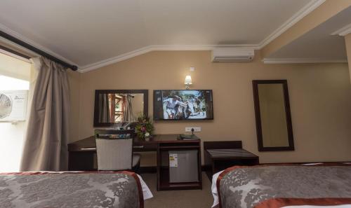 Chalet image 1