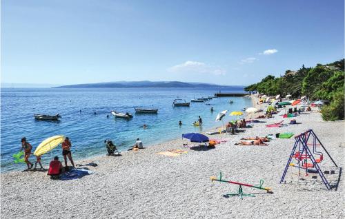 外部景觀, Gorgeous Apartment In Krvavica in 加菲薩