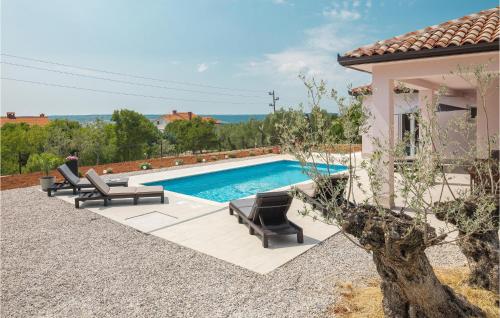 Nice Home In Koromacno With Outdoor Swimming Pool