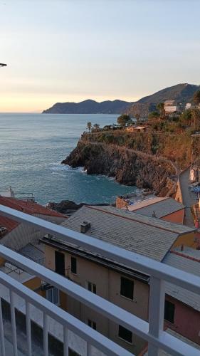 Dreamers Sea View - White and Green, Manarola (foto 7)