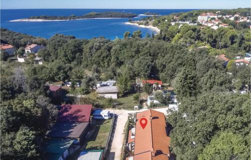 Amazing Apartment In Pula With Kitchen