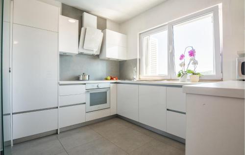 Nice Home In Posedarje With Kitchen