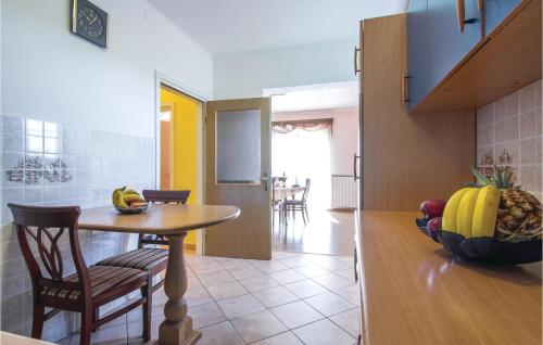 Nice Home In Livaki With Kitchen