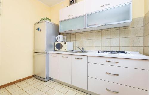Lovely Apartment In Matulji With Kitchen