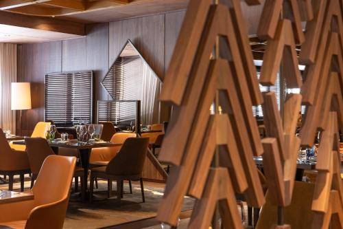 Hotel Schweizerhof Zermatt - image 8