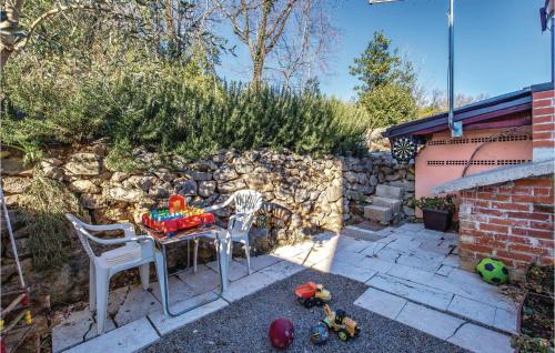 A szálláshely kívülről, 1 Bedroom Awesome Apartment In Volosko in Pobri