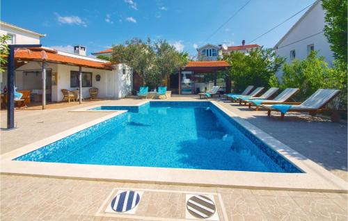 Beautiful Home In Okrug Gornji With Outdoor Swimming Pool