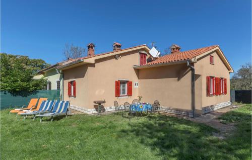 Cozy Home In Labin With Kitchen