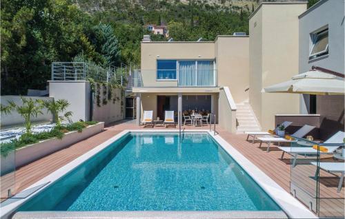 Gorgeous Apartment In Plomin With Outdoor Swimming Pool