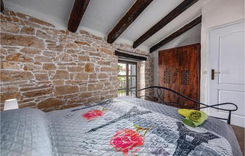 Beautiful Home In Porec With Wifi