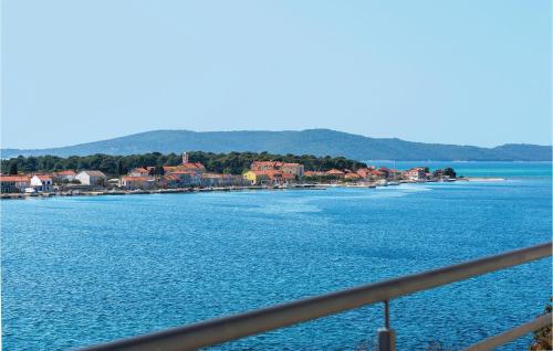 Amazing Apartment In Brodarica With 2 Bedrooms And Wifi