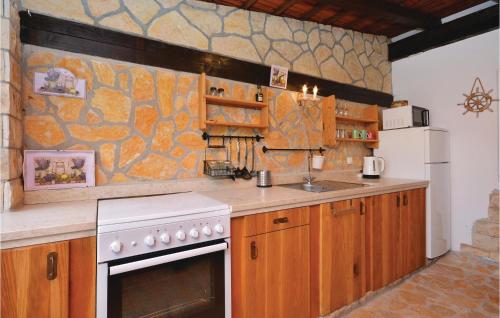 Beautiful Apartment In Ivan Dolac With Outdoor Swimming Pool