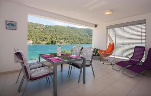 Awesome Apartment In Grebastica With 2 Bedrooms And Wifi - Grebaštica