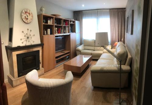  Amplio Apartamento en Canfranc Pueblo in 22888 Canfranc