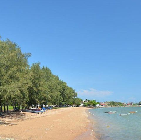 Cozy Glory Beach Resort Block A N C