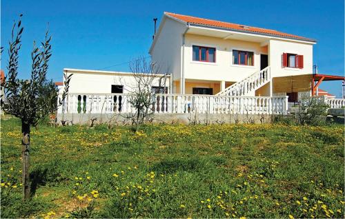  Apartment Franje Tudmana III in Vrsi