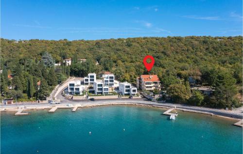 Cozy Apartment In Omisalj With House Sea View - Omišalj