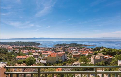 Awesome Apartment In Makarska With 3 Bedrooms And Wifi