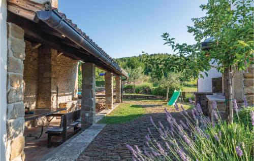 Awesome Home In Groznjan With Kitchen