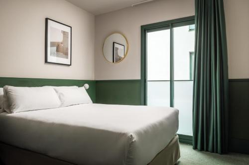 BYPILLOW Mothern Room Type - Budget Double Room