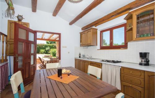 virtuve, Awesome Home In Loborika in Loborika