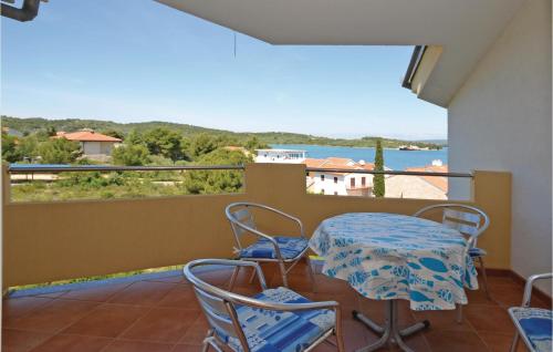  Two-Bedroom Apartment in Zdrelac in Ždrelac