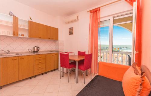  One-Bedroom Apartment in Gornji Karin in Gornji Karin