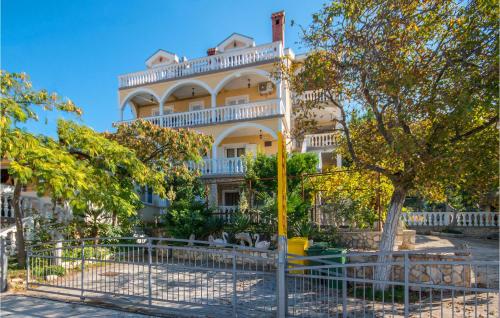  One-Bedroom Apartment in Gornji Karin in Gornji Karin