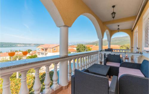  One-Bedroom Apartment in Gornji Karin in Gornji Karin