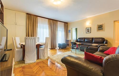 Beautiful Home In Pjescana Uvala in Pješčana Uvala