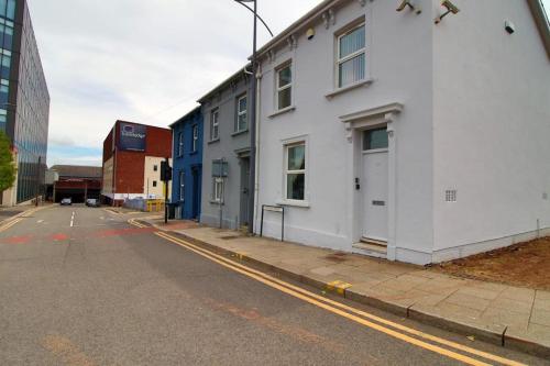 Central House by MGroupSA gîte à louer Newport