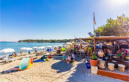 外部景觀, Two-Bedroom Apartment In Medulin in 利斯也