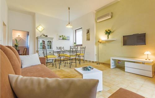Stunning Apartment In Medulin With Wifi
