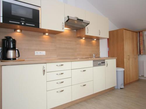 Stylish Flats in Uderns near Ski Lift