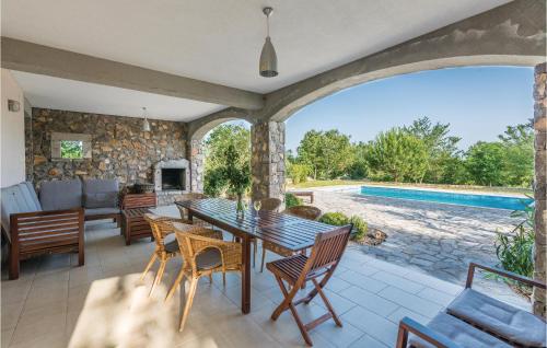 Nice Home In Zgaljici With Outdoor Swimming Pool