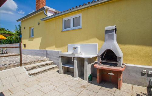 Awesome Home In Labin With Sauna