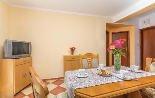 Nice Apartment In Labin With Outdoor Swimming Pool