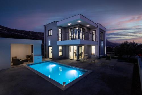 Luxury Villa Marion - Accommodation - Kastel Novi